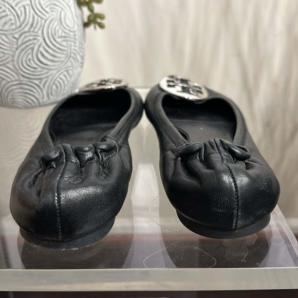 Tory Burch Minnie Travel Perfect Black & Silver Ballet Flats - Picture 10 of 13